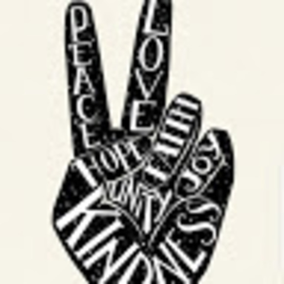 Meet your Posher, Olivia - Picture 1 of 1